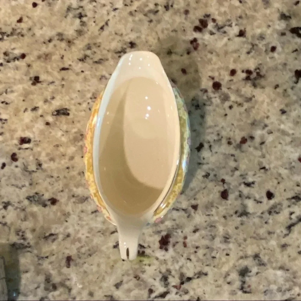 Eggshell Nautilus Gravy Boat